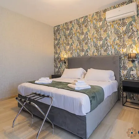 Einaudi By Apulia Pensionat 3*
