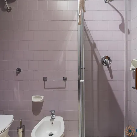 Einaudi By Apulia Konukevi